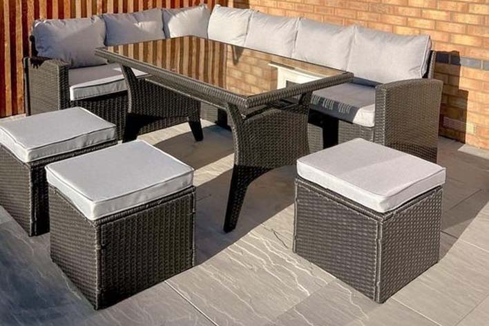Outdoor-seating2